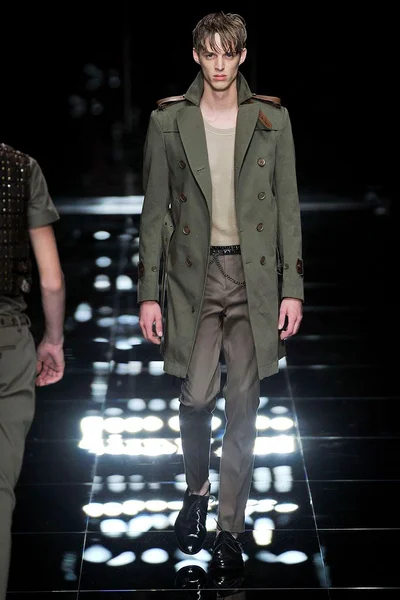 Look 33